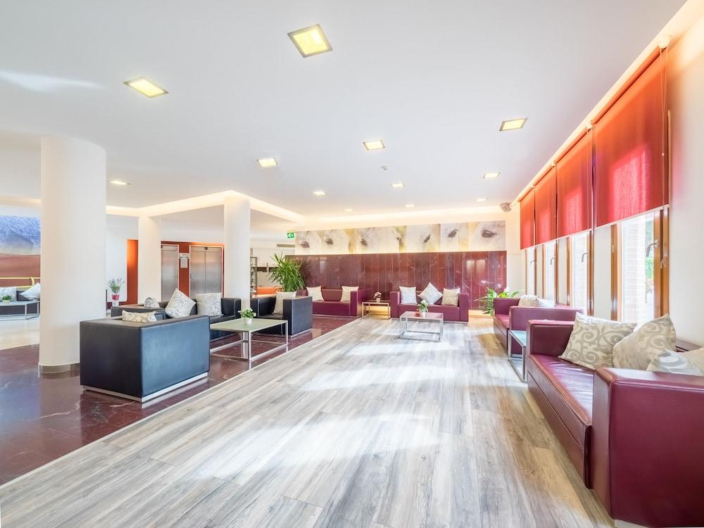 มอนตาแปร์ตี Hotel กาเซ็ตต้า ภายนอก รูปภาพ