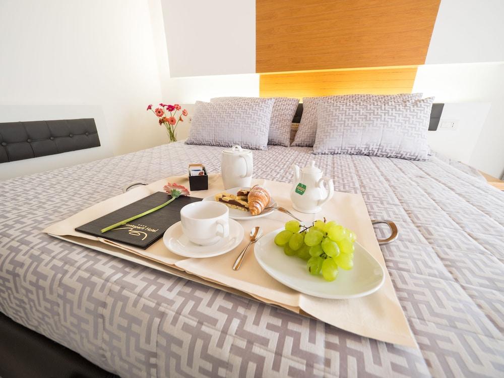 มอนตาแปร์ตี Hotel กาเซ็ตต้า ภายนอก รูปภาพ
