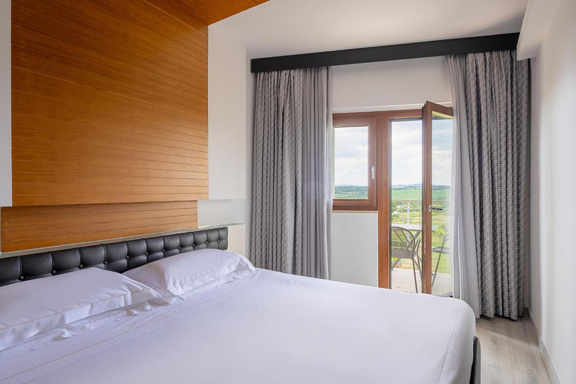 มอนตาแปร์ตี Hotel กาเซ็ตต้า ภายนอก รูปภาพ